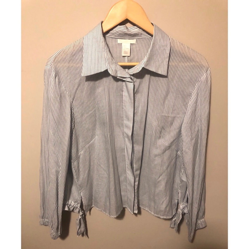 H&M Blouse - Picture 2 of 4